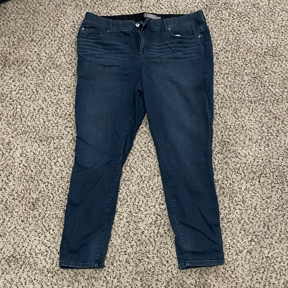 BOMBSHELL SKINNY JEAN - PREMIUM STRETCH DARK WASH SIZE 20R - Picture 5 of 10